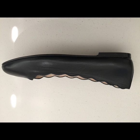 SF/NY Black Leather Scallop Flats - Picture 7 of 7